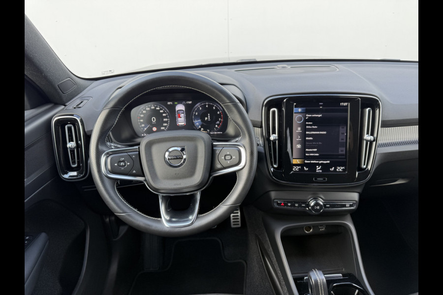 Volvo XC40 1.5 T3 R-Design | Trekhaak | Navi | Camera | LED | 18 inch