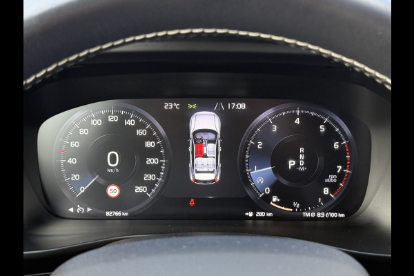 Volvo XC40 1.5 T3 R-Design | Trekhaak | Navi | Camera | LED | 18 inch