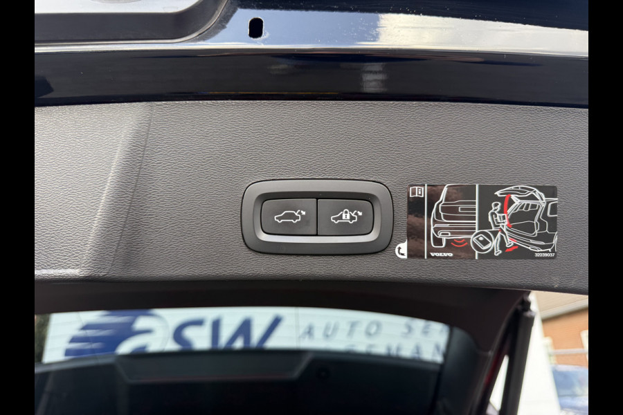 Volvo XC40 1.5 T3 R-Design | Trekhaak | Navi | Camera | LED | 18 inch