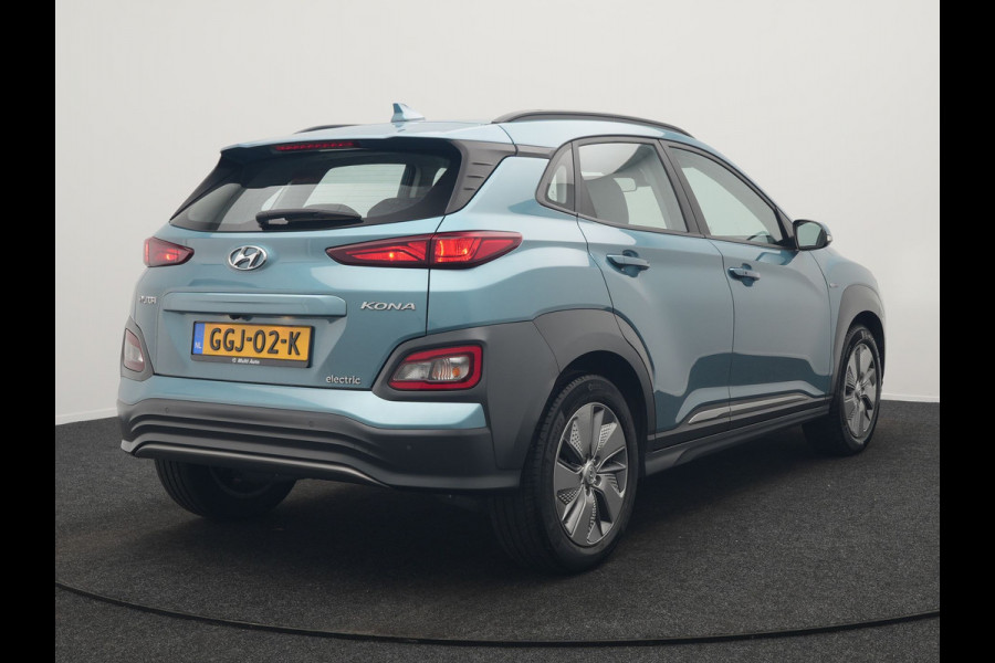 Hyundai Kona EV Fashion 64 kWh 204pk Dealer O.H. | Adaptive Cruise | Camera | Sportstoelen & Stuur Verwarmd | Krell Audio | Keyless | Apple Carplay | Navigatie | DAB |