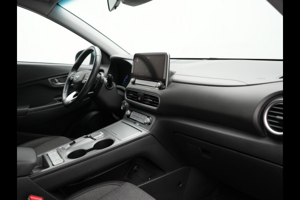 Hyundai Kona EV Fashion 64 kWh 204pk Dealer O.H. | Adaptive Cruise | Camera | Sportstoelen & Stuur Verwarmd | Krell Audio | Keyless | Apple Carplay | Navigatie | DAB |