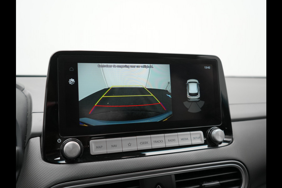 Hyundai Kona EV Fashion 64 kWh 204pk Dealer O.H. | Adaptive Cruise | Camera | Sportstoelen & Stuur Verwarmd | Krell Audio | Keyless | Apple Carplay | Navigatie | DAB |