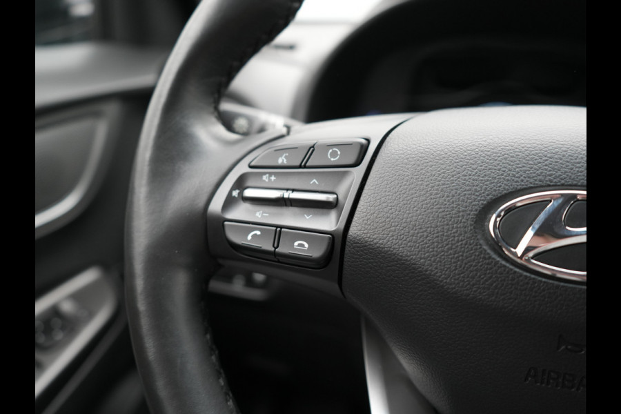 Hyundai Kona EV Fashion 64 kWh 204pk Dealer O.H. | Adaptive Cruise | Camera | Sportstoelen & Stuur Verwarmd | Krell Audio | Keyless | Apple Carplay | Navigatie | DAB |