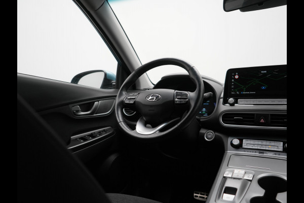 Hyundai Kona EV Fashion 64 kWh 204pk Dealer O.H. | Adaptive Cruise | Camera | Sportstoelen & Stuur Verwarmd | Krell Audio | Keyless | Apple Carplay | Navigatie | DAB |