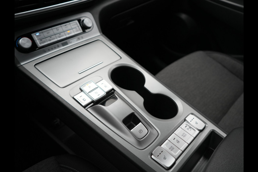 Hyundai Kona EV Fashion 64 kWh 204pk Dealer O.H. | Adaptive Cruise | Camera | Sportstoelen & Stuur Verwarmd | Krell Audio | Keyless | Apple Carplay | Navigatie | DAB |