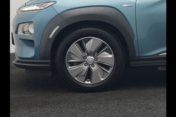 Hyundai Kona EV Fashion 64 kWh 204pk Dealer O.H. | Adaptive Cruise | Camera | Sportstoelen & Stuur Verwarmd | Krell Audio | Keyless | Apple Carplay | Navigatie | DAB |