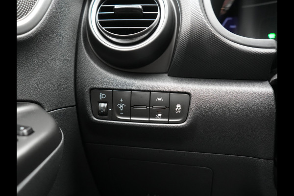Hyundai Kona EV Fashion 64 kWh 204pk Dealer O.H. | Adaptive Cruise | Camera | Sportstoelen & Stuur Verwarmd | Krell Audio | Keyless | Apple Carplay | Navigatie | DAB |