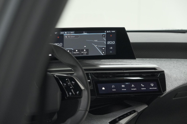 Peugeot 5008 Hybrid 136 e-DCS6 Allure | 7 Zitplaatsen | Camera | Stoelverwarming | Panoramic Navigation pack