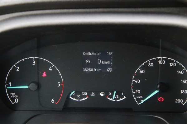 Ford Transit Custom 2.0 TDCI 130PK L1H1 Trend / Trekhaak / Sync 3 / Voorruit verwarming