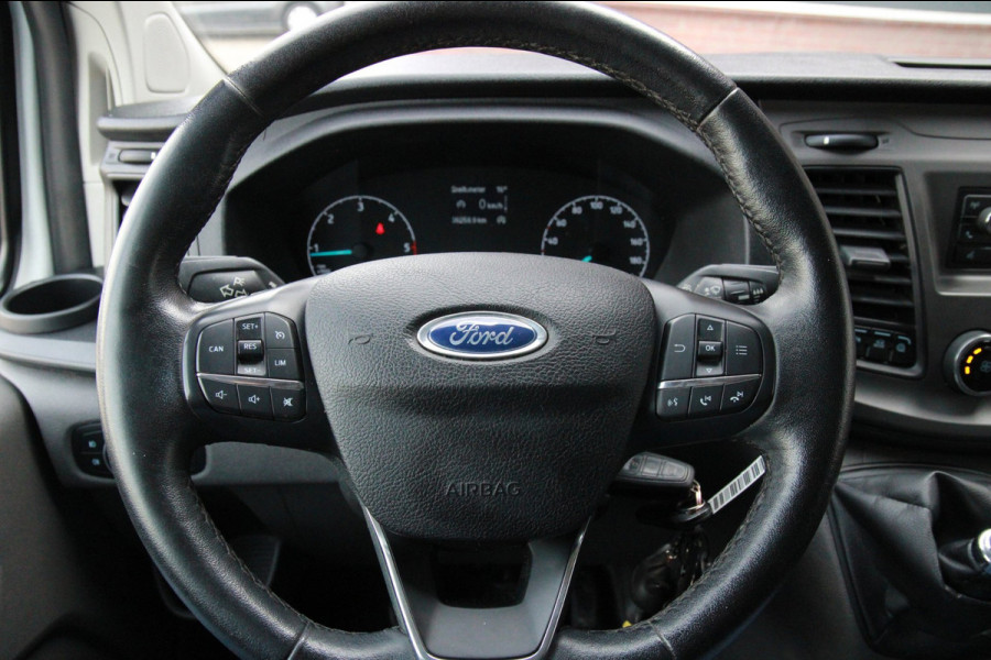 Ford Transit Custom 2.0 TDCI 130PK L1H1 Trend / Trekhaak / Sync 3 / Voorruit verwarming