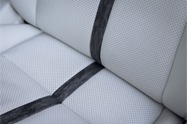 Mazda CX-60 2.5 e-SkyActiv PHEV Takumi Trekhaak - BOSE - Head up