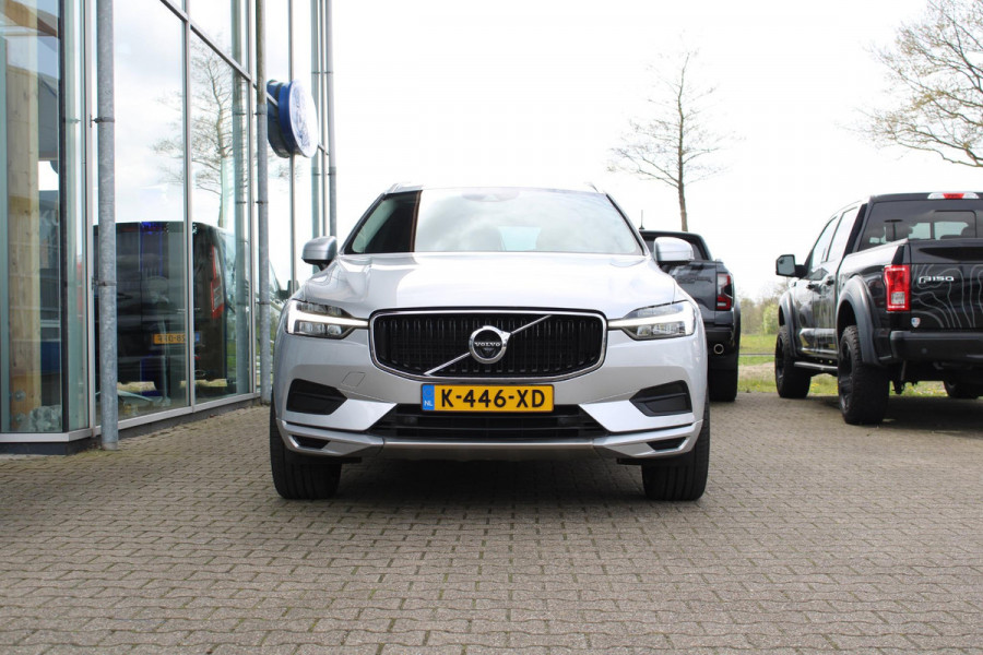 Volvo XC60 2.0 B5 Momentum Exclusive | Trekhaak | Stoelverwarming | Adaptive Cruise Control | 360 Camera | Navigatie |