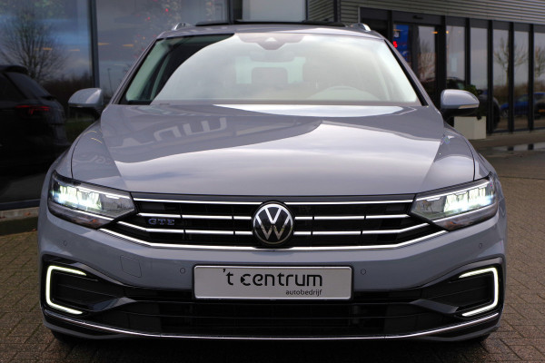 Volkswagen Passat Variant 1.4 TSI 218 PK GTE Business PHEV, Panoramadak, Adap. Cruise Control, Winterpakket