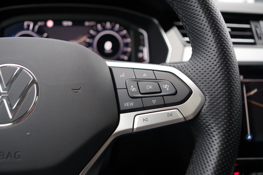 Volkswagen Passat Variant 1.4 TSI 218 PK GTE Business PHEV, Panoramadak, Adap. Cruise Control, Winterpakket