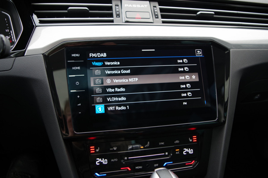 Volkswagen Passat Variant 1.4 TSI 218 PK GTE Business PHEV, Panoramadak, Adap. Cruise Control, Winterpakket