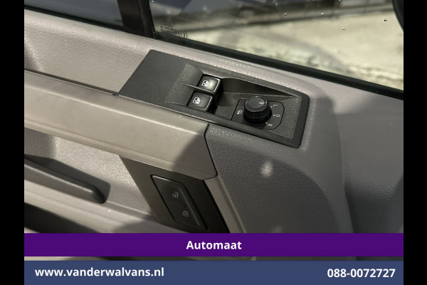 Volkswagen Crafter 2.0 TDI 141pk Automaat L3H2 L2H1 Euro6 Airco | Navigatie | Apple Carplay | Chauffeursstoel Cruisecontrol, Stoelverwarming, 270 Graden achterdeuren, Parkeersensoren, 3000kg trekvermogen