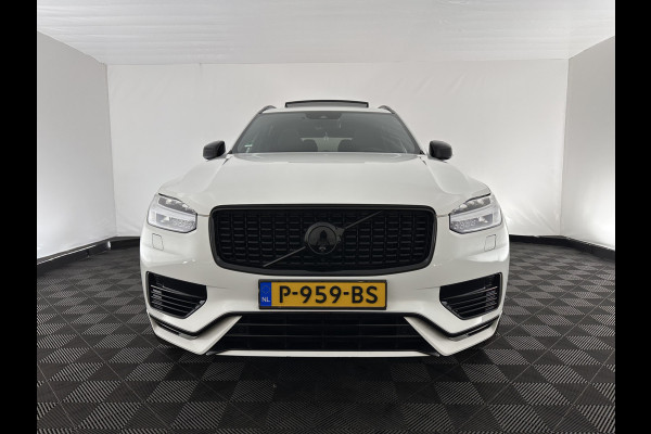 Volvo XC90 2.0 T8 Recharge AWD R-Design Black Pack [ 7-Pers. ] Aut. *PANO | LEATHER-ALCANTARA | FULL-LED | MEMORY-PACK | BOWERS&WILKINS | BLINDSPOT | KEYLESS | DIGI-COCKPIT | NAVI-FULLMAP | PRIVACYGLASS | HEATED-SPORTSEATS | TOWBAR | 22''ALU*