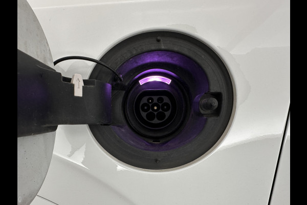 Volvo XC90 2.0 T8 Recharge AWD R-Design Black Pack [ 7-Pers. ] Aut. *PANO | LEATHER-ALCANTARA | FULL-LED | MEMORY-PACK | BOWERS&WILKINS | BLINDSPOT | KEYLESS | DIGI-COCKPIT | NAVI-FULLMAP | PRIVACYGLASS | HEATED-SPORTSEATS | TOWBAR | 22''ALU*