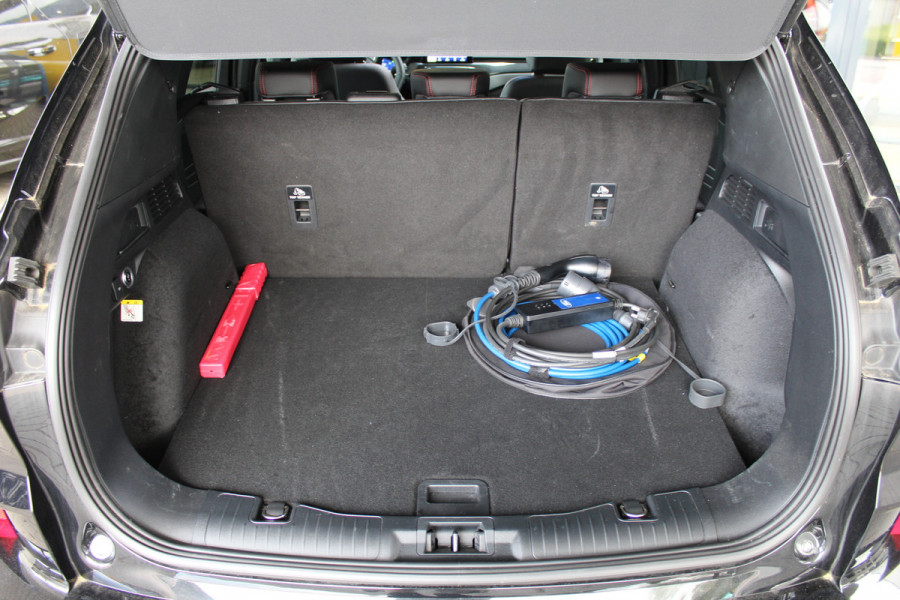 Ford Kuga 2.5 PHEV ST-Line X | Trekhaak | Panoramadak | BLIS | B&O | Navigatie