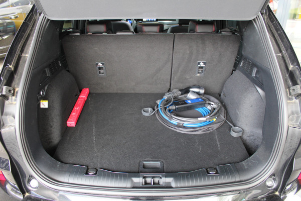 Ford Kuga 2.5 PHEV ST-Line X | Trekhaak | Panoramadak | BLIS | B&O | Navigatie