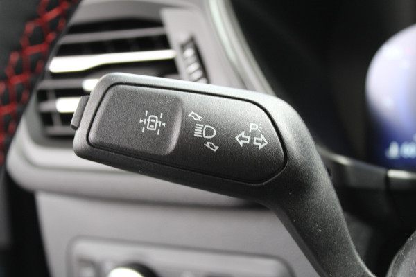 Ford Kuga 2.5 PHEV ST-Line X | Trekhaak | Panoramadak | BLIS | B&O | Navigatie