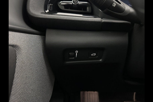 Polestar 2 Long Range Dual Motor Launch Edition 78kWh [ 3-Fase ] {SOH-92%} (INCL-BTW) Aut. *PANO | NAVI-FULLMAP | FULL-LED | ADAPTIVE-CRUISE | BLINDSPOT | TOPVIEW | KEYLESS | LANE-ASSIST | DIGI-COCKPIT | CARPLAY | DAB+ | HEATED-SPORTSEATS | CAMERA | MEMORY-PACK | 20