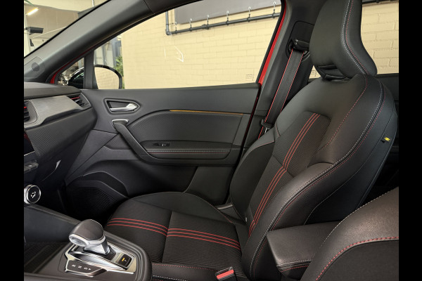 Renault Captur 1.3 TCe 140 R.S. Line | Groot navi | 18" | Camera | Stoelverwarming | 100% Dealer onderhouden!