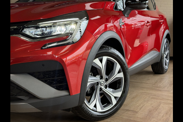 Renault Captur 1.3 TCe 140 R.S. Line | Groot navi | 18" | Camera | Stoelverwarming | 100% Dealer onderhouden!