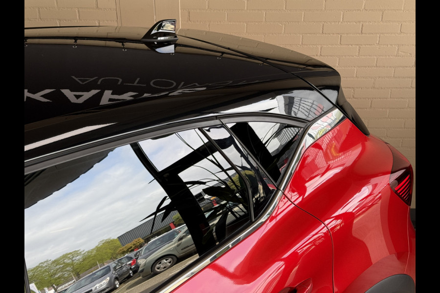 Renault Captur 1.3 TCe 140 R.S. Line | Groot navi | 18" | Camera | Stoelverwarming | 100% Dealer onderhouden!