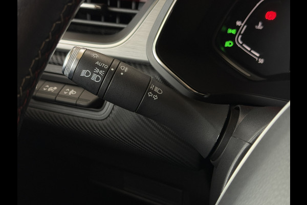 Renault Captur 1.3 TCe 140 R.S. Line | Groot navi | 18" | Camera | Stoelverwarming | 100% Dealer onderhouden!