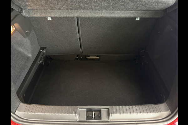 Renault Captur 1.3 TCe 140 R.S. Line | Groot navi | 18" | Camera | Stoelverwarming | 100% Dealer onderhouden!