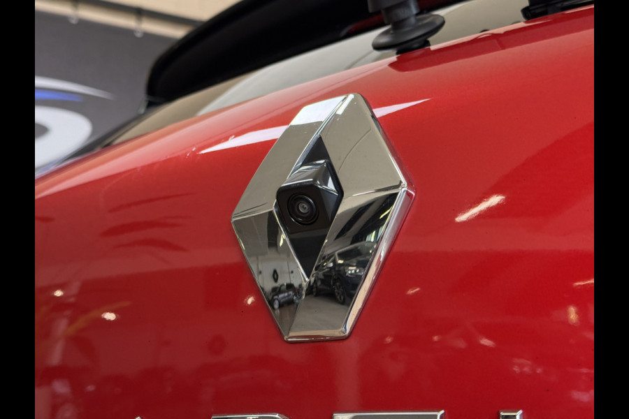 Renault Captur 1.3 TCe 140 R.S. Line | Groot navi | 18" | Camera | Stoelverwarming | 100% Dealer onderhouden!
