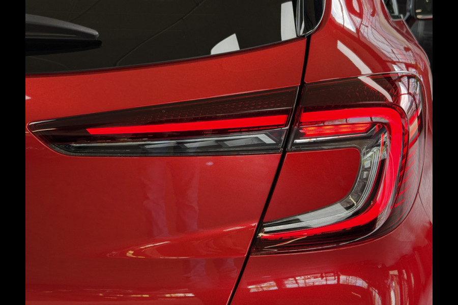 Renault Captur 1.3 TCe 140 R.S. Line | Groot navi | 18" | Camera | Stoelverwarming | 100% Dealer onderhouden!