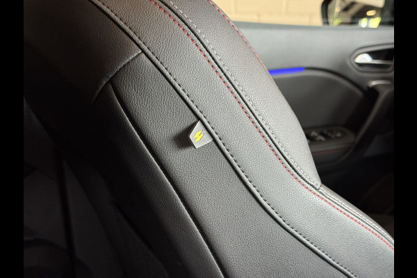 Renault Captur 1.3 TCe 140 R.S. Line | Groot navi | 18" | Camera | Stoelverwarming | 100% Dealer onderhouden!