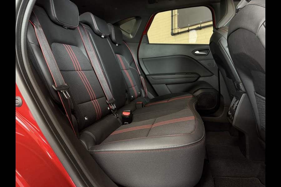 Renault Captur 1.3 TCe 140 R.S. Line | Groot navi | 18" | Camera | Stoelverwarming | 100% Dealer onderhouden!