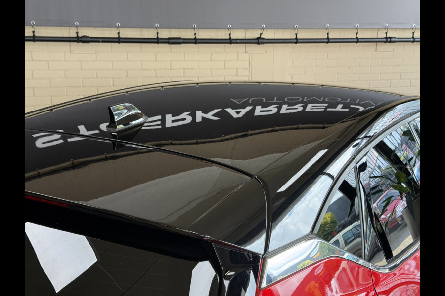 Renault Captur 1.3 TCe 140 R.S. Line | Groot navi | 18" | Camera | Stoelverwarming | 100% Dealer onderhouden!