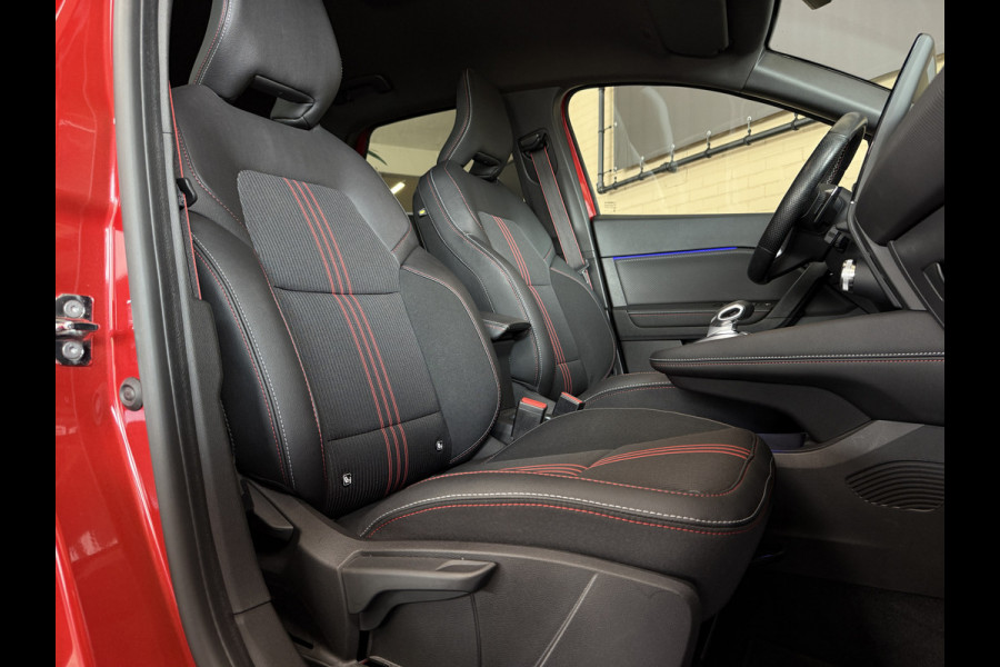 Renault Captur 1.3 TCe 140 R.S. Line | Groot navi | 18" | Camera | Stoelverwarming | 100% Dealer onderhouden!