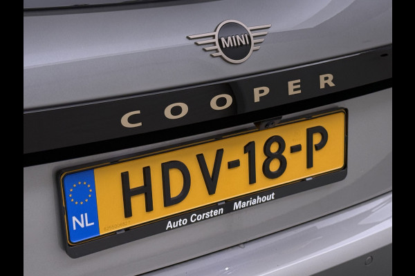 MINI Cooper E 40.7kWh SOH 99% Navi Camera Apple Carplay Android Auto Cruise Control Pdc Lmv DAB Led Regen-Lichtsensor Bluetooth Dodehoek detector Rijstrooksensor WiFi Isofix Origineel Nederlandse Auto Fabrieksgarantie tot 7-2-2028 Accu garantie tot 7-2-2033/160.000km