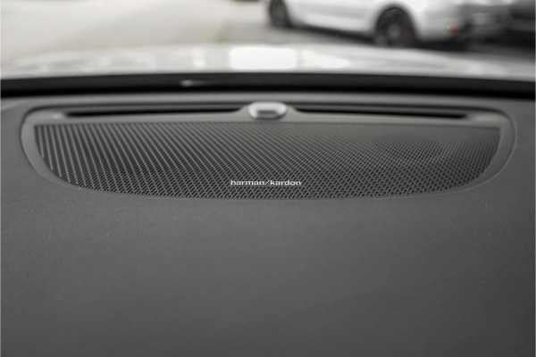 Volvo V60 Cross Country 2.0 B5 AWD Plus Camera Stuur & Stoelverw H/K Memory Standverwarming