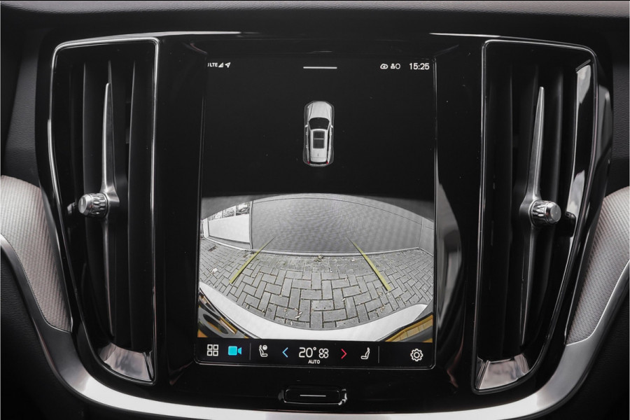 Volvo V60 Cross Country 2.0 B5 AWD Plus Camera Stuur & Stoelverw H/K Memory Standverwarming