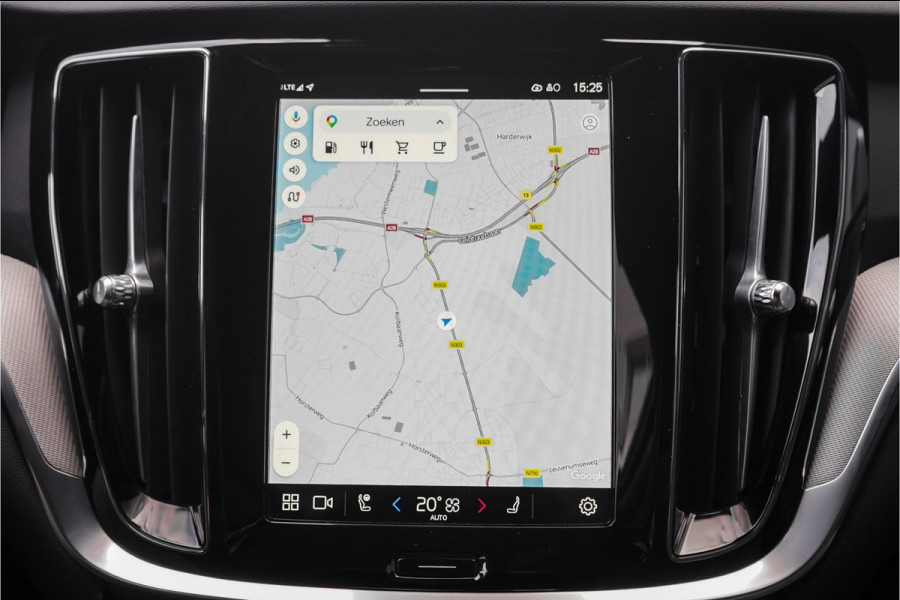 Volvo V60 Cross Country 2.0 B5 AWD Plus Camera Stuur & Stoelverw H/K Memory Standverwarming