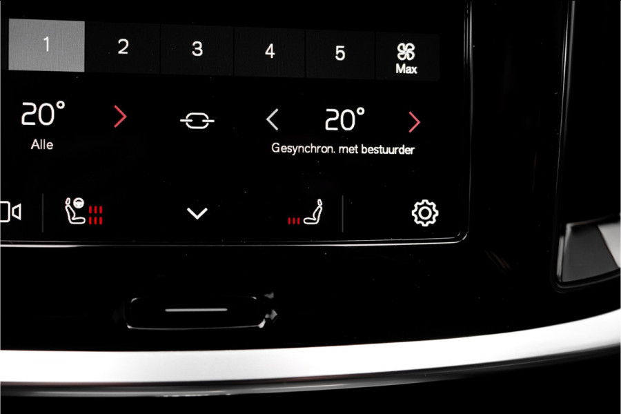 Volvo V60 Cross Country 2.0 B5 AWD Plus Camera Stuur & Stoelverw H/K Memory Standverwarming