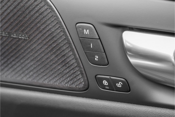 Volvo V60 Cross Country 2.0 B5 AWD Plus Camera Stuur & Stoelverw H/K Memory Standverwarming