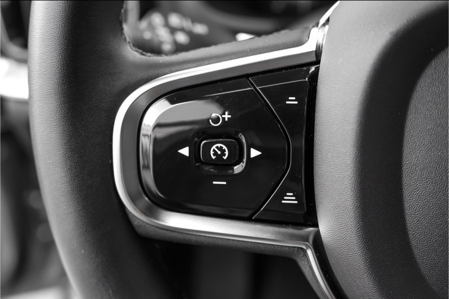 Volvo V60 Cross Country 2.0 B5 AWD Plus Camera Stuur & Stoelverw H/K Memory Standverwarming