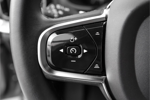 Volvo V60 Cross Country 2.0 B5 AWD Plus Camera Stuur & Stoelverw H/K Memory Standverwarming