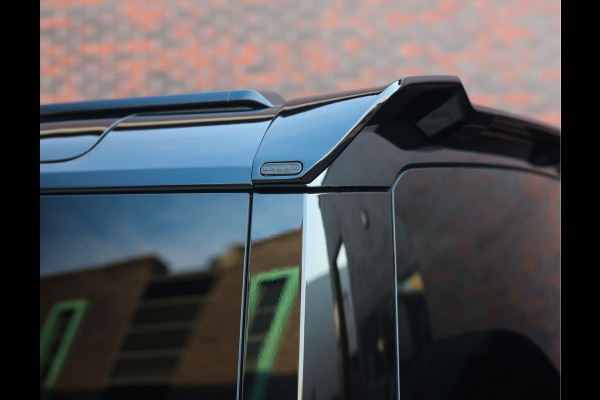 Land Rover Defender P300e X-Dynamic SE | Urban - Pano - Trekhaak