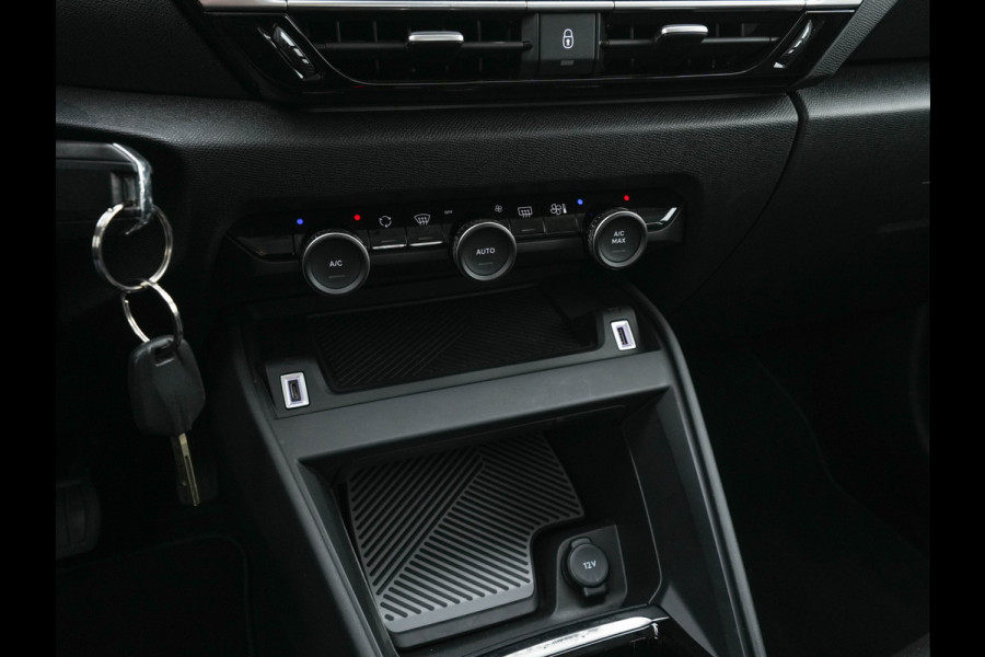 Citroën Ë-C4 Live 50 kWh [ 3-Fase ] {SOH-88%} (INCL.BTW) Aut. *DIGI-COCKPIT | COMFORT-SEATS | DAB | ECC | PDC | CRUISE*