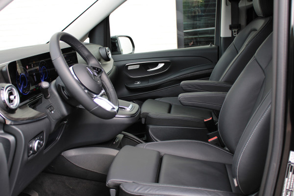 Mercedes-Benz Eqv 300 L2 / AMG / New Model / bj2025 / 360 Camera / 7-Persoons / Led / Vol Opties / NIEUWSTAAT