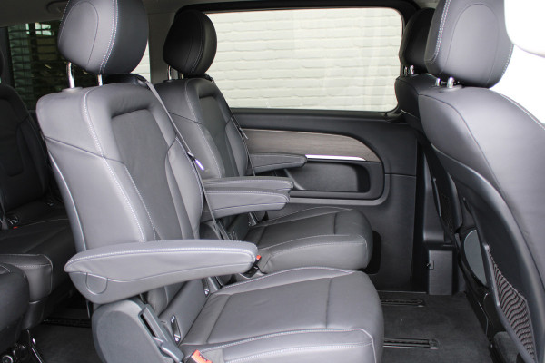 Mercedes-Benz Eqv 300 L2 / AMG / New Model / bj2025 / 360 Camera / 7-Persoons / Led / Vol Opties / NIEUWSTAAT