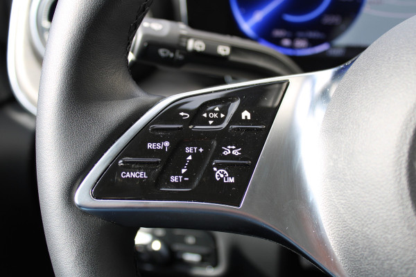 Mercedes-Benz Eqv 300 L2 / AMG / New Model / bj2025 / 360 Camera / 7-Persoons / Led / Vol Opties / NIEUWSTAAT